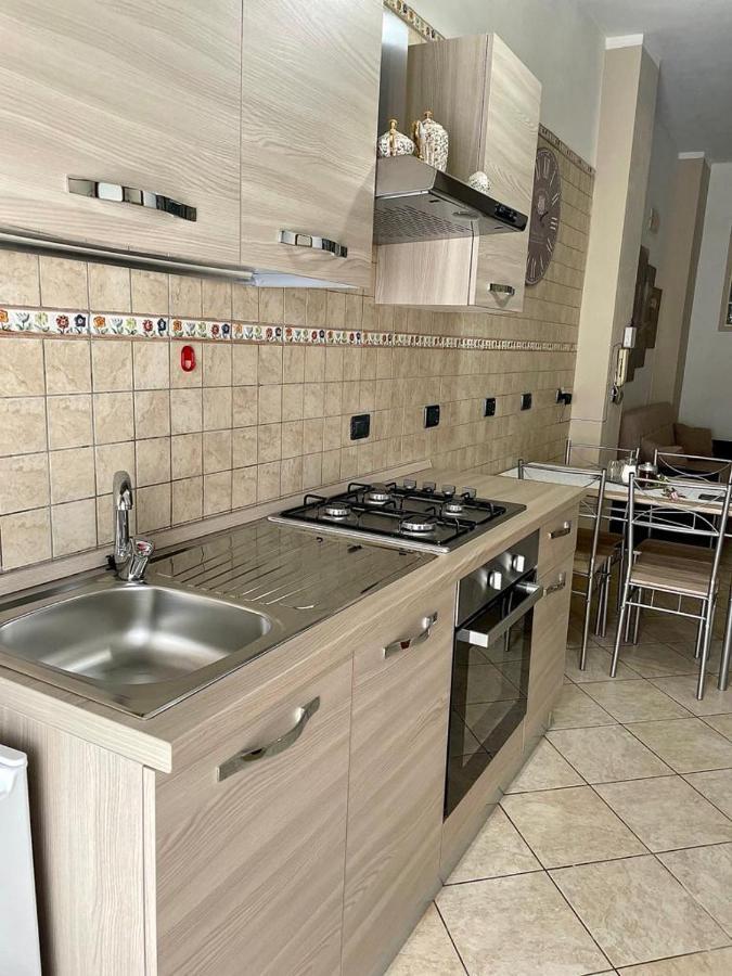 Ferienwohnung L'Anima Del Viaggio A Torino Exterior foto